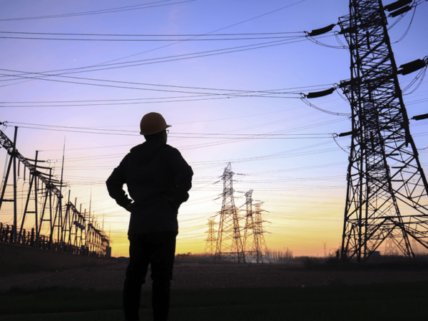 NR10 – Segurança e Saúde em Serviços Elétricos de Potência (Formação)